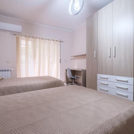 Appartamento Damilhouse 4 Messina Esterno foto